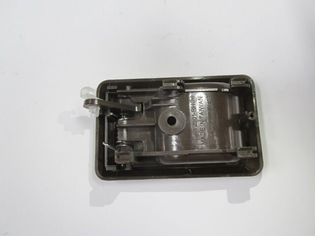 TOYOTA HILUX- PICK UP LN85- 89/97; ÖN/ARKA KAPI IÇ AÇMA KOLU SAG KAHVE (HUSHAN)