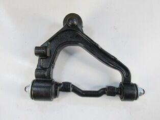 TOYOTA HIACE- MINIBÜS- 98/05; ÖN ÜST TABLA SOL (ROTILLI/BURÇLU) (SALINCAK) (SH)