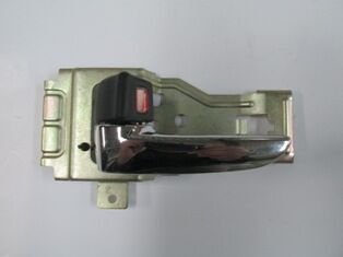 MAZDA BT 50- PICK UP- 07/12; ÖN KAPI IÇ AÇMA KOLU SOL NIKELAJLI (HUSHAN)