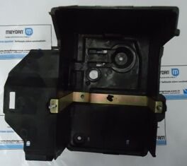 FORD FOCUS- SD/HB- 05/07; AKÜ YUVA PLASTIGI ALT (BFN)