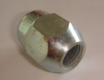 TOYOTA HILUX- PICK UP LN85- 89/97; ÖN/ARKA SOMUN SAG/SOL KAPALI TIP (1 ADET)(FAMMIZE)