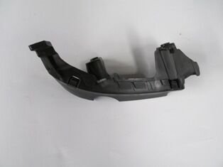 PEUGEOT 301- 13/16; STOP LAMBASI ALT BAGLANTI BRAKETI SOL (PLASTIK)