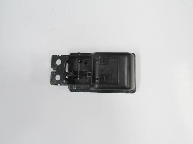 NISSAN PICK UP- D21- 89/97; ÖN KAPI IÇ AÇMA KOLU SAG/SOL AYNI (ADET) SIYAH (TYG)