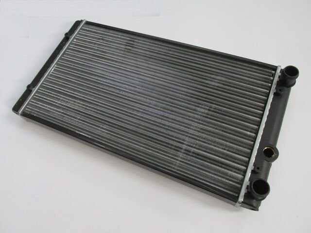 VOLKSWAGEN JETTA- 2- 85/89; SU RADYATÖRÜ (TEK FANLI TIP) (1.4/1.6) (525X300) (KLIMASIZ)