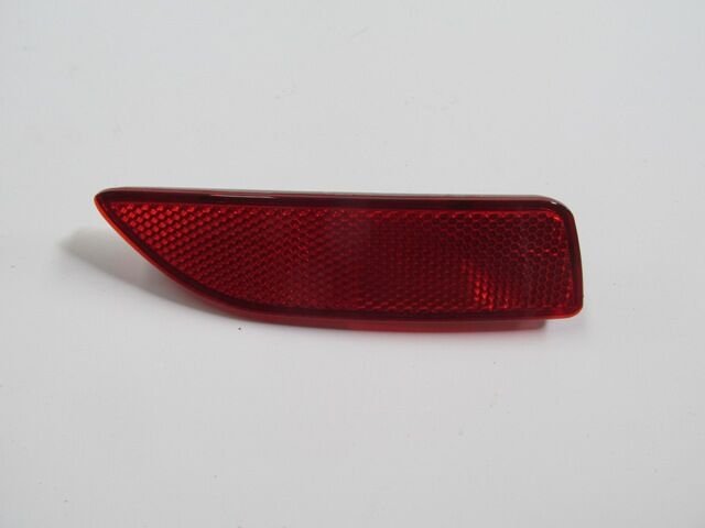 TOYOTA COROLLA- E150- 10/13; ARKA TAMPON REFLEKTÖRÜ SAG KIRMIZI