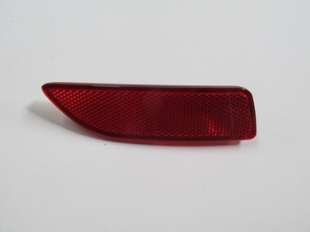 TOYOTA COROLLA- E150- 10/13; ARKA TAMPON REFLEKTÖRÜ SAG KIRMIZI