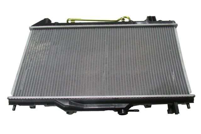 TOYOTA AVENSIS- 01/02; SU RADYATÖRÜ OTOMATIK 2.0I (26MM)