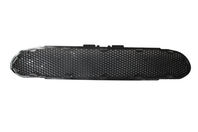 FORD ESCORT- 95/99; ÖN TAMPON PANJURU SIYAH (SIS DELIKLI TAMPONLAR IÇIN) (LM)