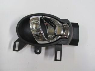 NISSAN JUKE- 11/19; ÖN KAPI IÇ AÇMA KOLU SAG SIYAH (ELCEGI NIKELAJLI) (HUSHAN)