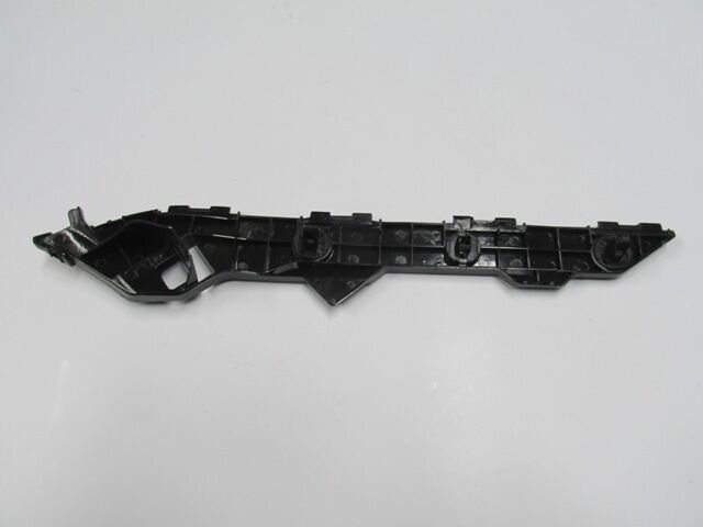 TOYOTA COROLLA- E150- 07/13; ARKA TAMPON IÇ BAGLANTI BRAKETI SAG (YAN KULAGA BAGLANAN) PLASTIK (TW)