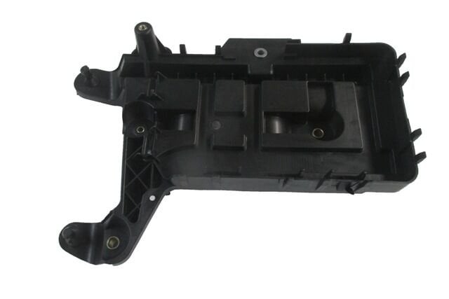 VOLKSWAGEN JETTA- 5- 06/10; AKÜ KORUYUCU PLASTIGI ALT GÖVDESI