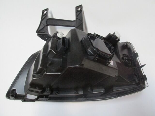 VOLKSWAGEN TRANSPORTER- T5- 04/06; FAR LAMBASI SAG ELEKTRIKLI/MOTORLU/BRAKETLI/9PIN (H4)(AYFAR)