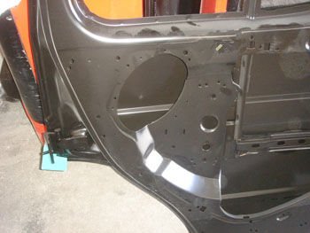 FORD TRANSIT- T15- 96/02; ÖN KAPI KOMPLE SAG (HOPARLÖR DELIKLI)