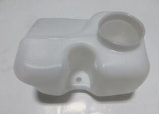 RENAULT R11- FLASH- 86/95; ÖN CAM SU BIDONU/DEPOSU