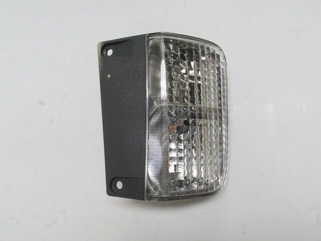 RENAULT TRAFIC- 2- 04/14; ARKA SIS LAMBASI SAG BEYAZ (PLEKSAN)