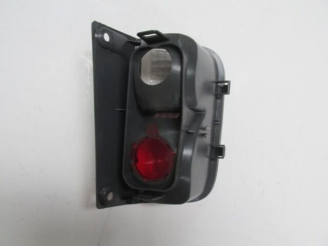 RENAULT TRAFIC- 2- 04/14; ARKA SIS LAMBASI SOL KIRMIZI/BEYAZ (PLEKSAN)