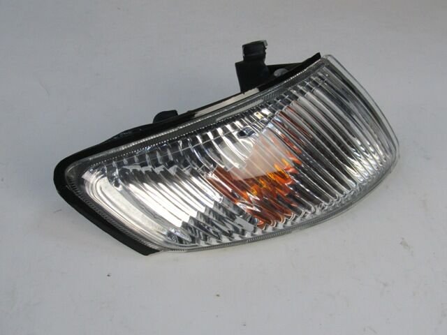 MAZDA 626- SD/HB- 98/00; ÖN SINYAL SAG (SIYAH ÇERÇEVELI) (CASP)