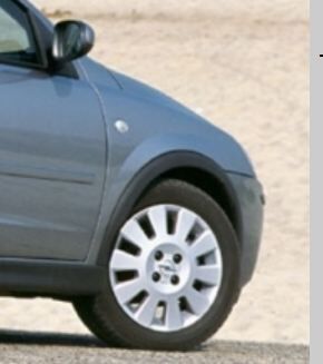 OPEL CORSA- C- 00/03; ÖN ÇAMURLUK AGZI PLASTIGI SAG SIYAH (MARSPIYELI KISA)