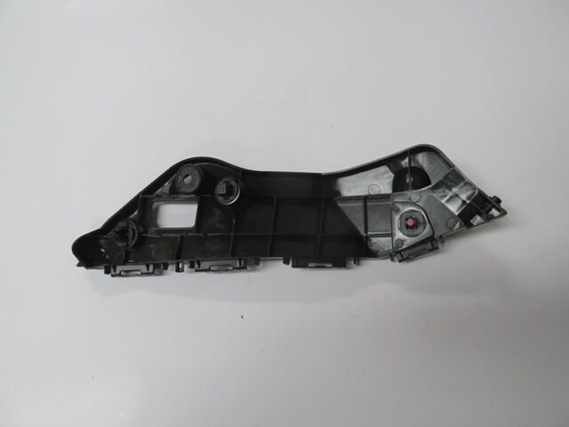 TOYOTA RAV4- 13/16; ÖN TAMPON BAGLANTI BRAKETI SOL (YAN KULAGA BAGLANAN) (TYG)