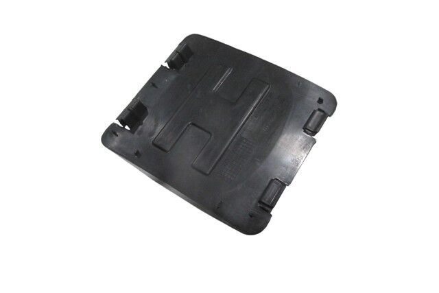 BMW 1 SERI- F20- 12/15; ÖN ÇAMURLUK DAVLUMBAZI KAPAGI SAG/SOL AYNI (ADET) (LCI)