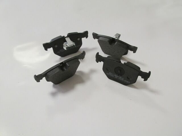 BMW 7 SERI- E65- 02/05; ARKA FREN BALATASI (KABLOSUZ)(DISK) (121,9X58,1X16,3/123x59,3x16,30)(BRAMAX)