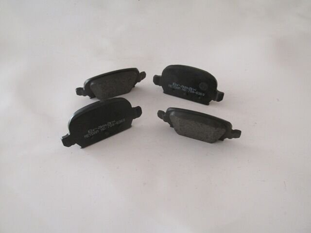 OPEL CORSA- C- 00/03; ARKA FREN BALATASI 1,4cc (DISK)(95,5X43,9X13,8)(BRAMAX)