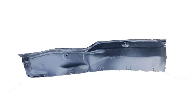 MITSUBISHI L200- PICK UP- 15/18; ÖN ÇAMURLUK DAVLUMBAZI SAG ÖNÜN ARKASI