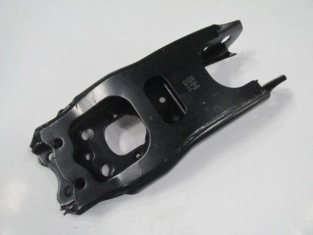 TOYOTA HILUX- PICK UP LN145- 02/05; ÖN ALT TABLA R (SALINCAK) (SH)