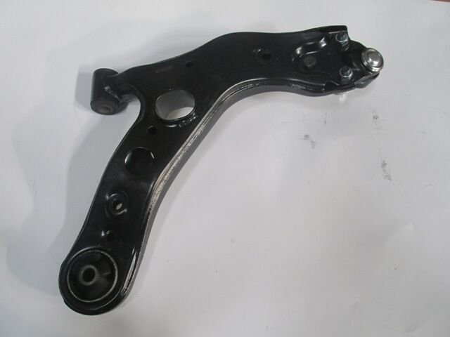 TOYOTA RAV4- 06/09; ÖN ALT TABLA SOL BURÇLU/ROTILLI (SALINCAK) (SH)