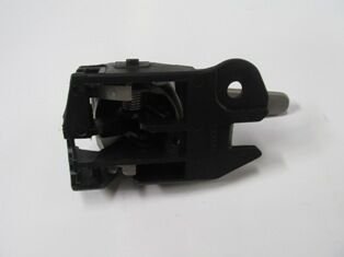 TOYOTA AURIS- 11/12; ÖN KAPI IÇ AÇMA KOLU SOL SIYAH/GÜMÜS (HUSHAN)