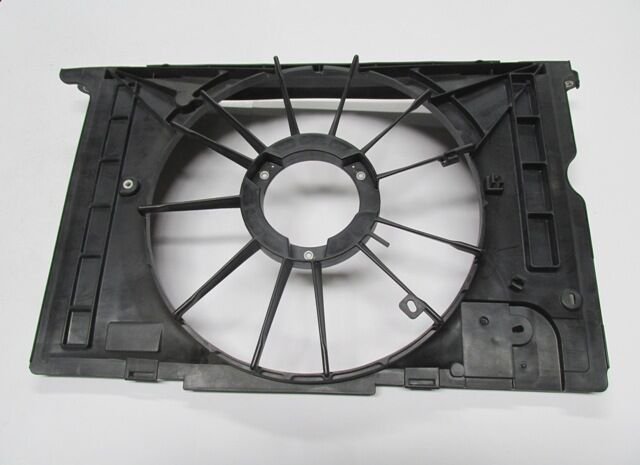 TOYOTA AURIS- 11/12; RADYATÖR FAN DAVLUMBAZI BOS GÖVDE BENZINLI TIP