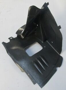 MERCEDES C CLASS- W202- 93/99; ÖN ÇAMURLUK DAVLUMBAZI SAG (LT-BZ6030) (TYG)