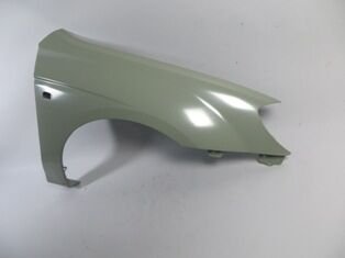 KIA CERATO- 05/06; ÖN ÇAMURLUK DELIKLI SAG GRI BOYALI (MARSPIYEL UCU DELIKLI) (SIMYI)