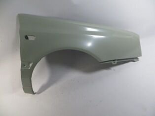 VOLKSWAGEN GOLF- 3- 92/98; ÖN ÇAMURLUK DELIKLI SAG GRI BOYALI (SIMYI)