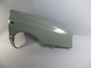 VOLKSWAGEN GOLF- 3- 92/98; ÖN ÇAMURLUK DELIKLI SAG GRI BOYALI (SIMYI)