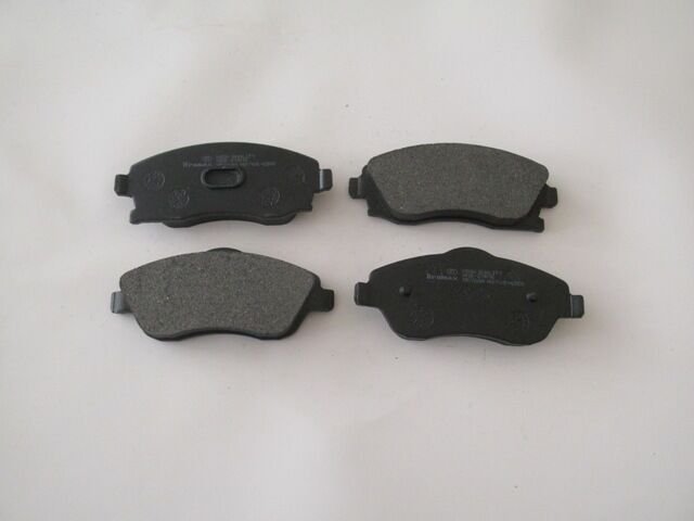 OPEL CORSA- C- 04/06; ÖN FREN BALATASI 1,0/1,2/1,4/1,7 (DISK) (131,5X51,7X16/13;1,5X55,7X16)(BRAMAX)