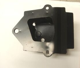 TOYOTA YARIS- 06/09; ARKA TAMPON DEMIRI BAGLANTI AYAGI SAG (TW)