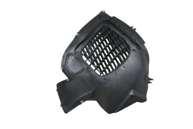 VOLKSWAGEN TOUAREG- 10/17; ÖN ÇAMURLUK DAVLUMBAZI SAG ÖNÜN ÖNÜ (TW)