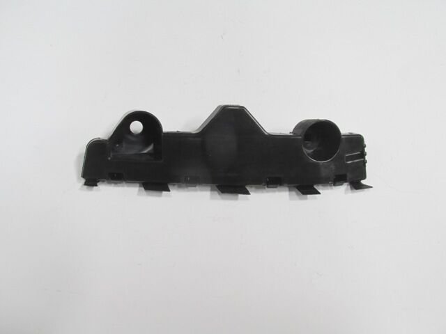 MAZDA 2- HB- 08/14; ÖN TAMPON BRAKETI SAG PLASTIK (TYG)